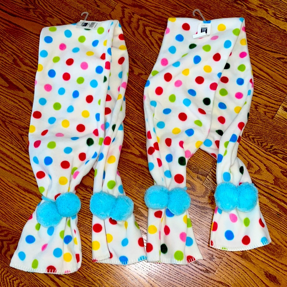 Gap Polka Dot Fleece Scarf scarves twins,sisters,adults. NEW. Multi colored (2)